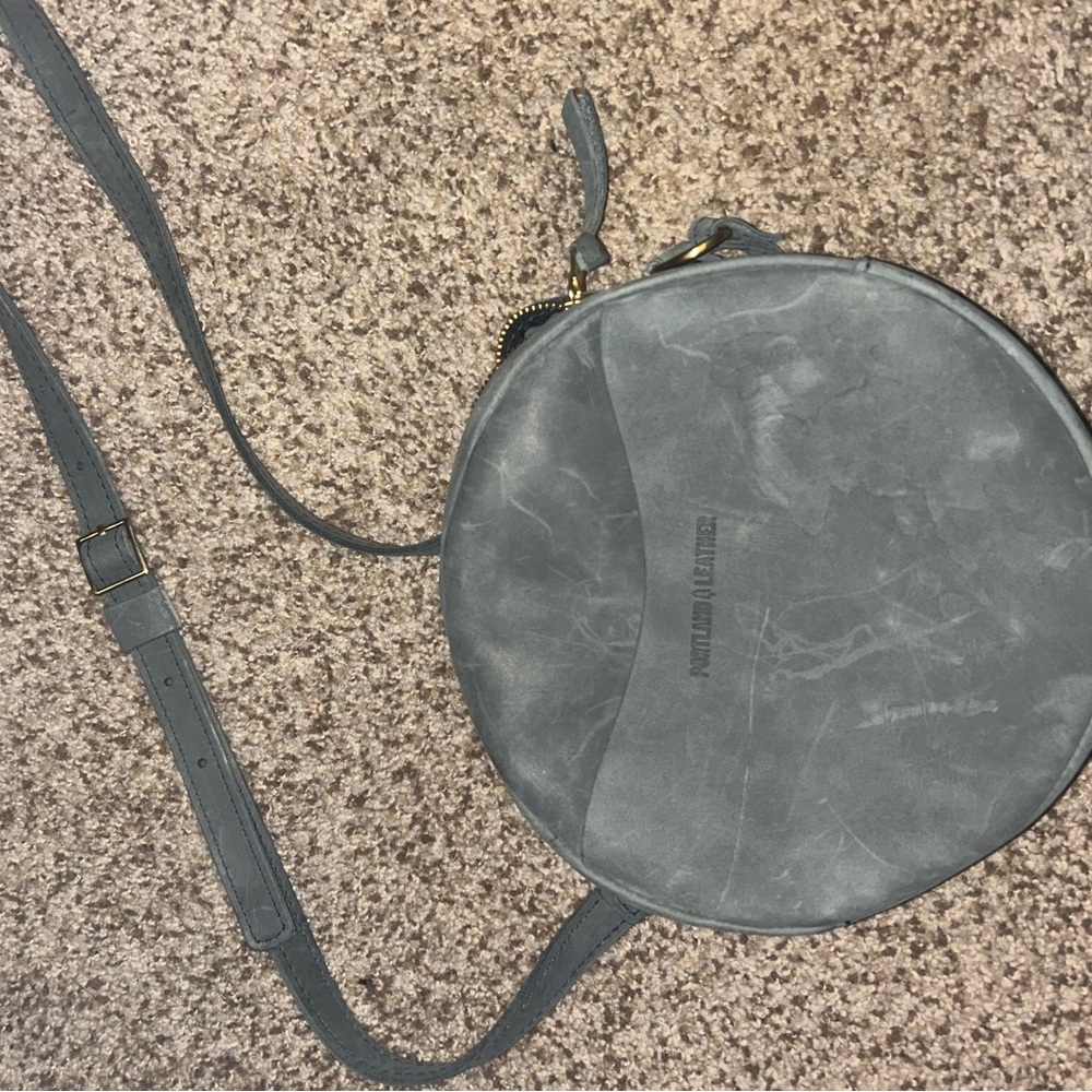 Portland Leather Large Circle Crossbody in Storm